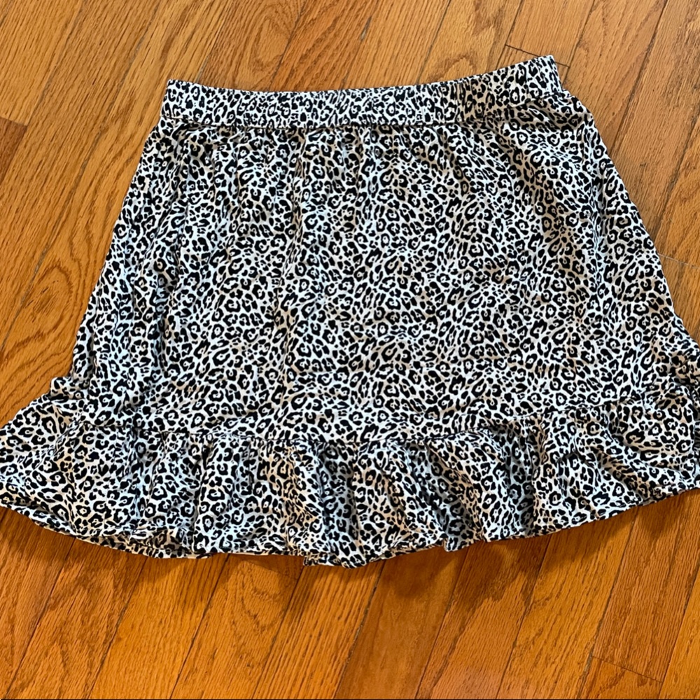 American Eagle Outfitters Black and White Leopard Skater Skirt